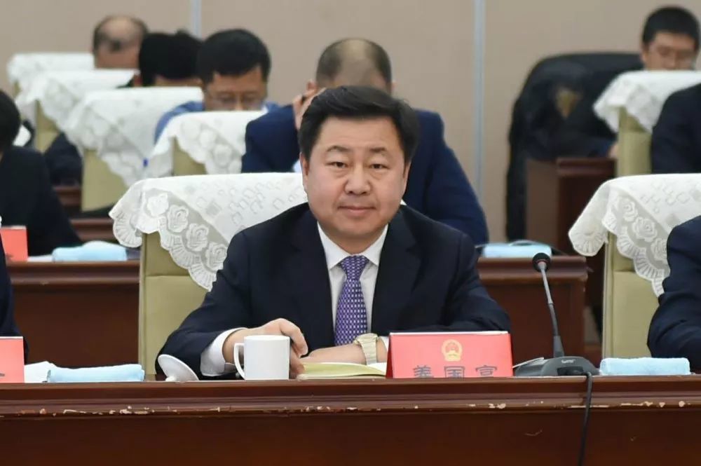 姜国富  吉林毓文中学校长