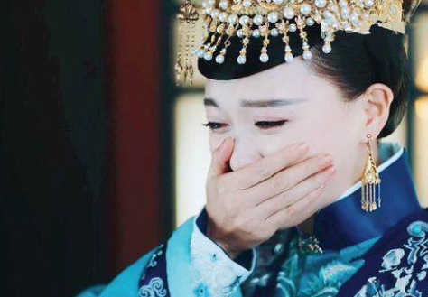 这是唐嫣在《锦绣未央》中饰演的李未央,她的这一生是坎坷的,遇到了