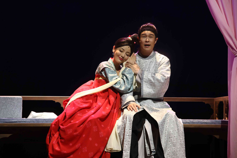 高晓菲话剧《我爱桃花》四场爆满 业内好评不断