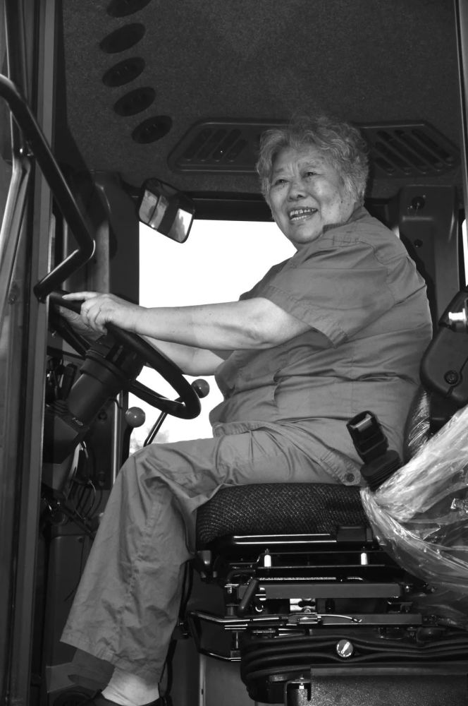 我们缅怀梁军时,在缅怀什么?