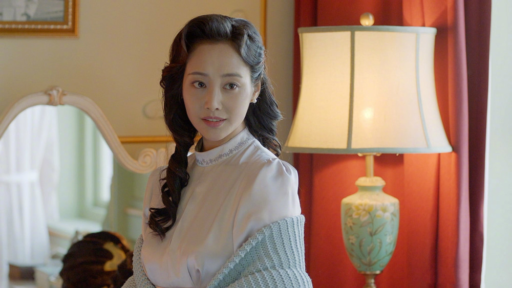 新世界水桶短板效应呈现李纯演技不足军统高干演成风尘女