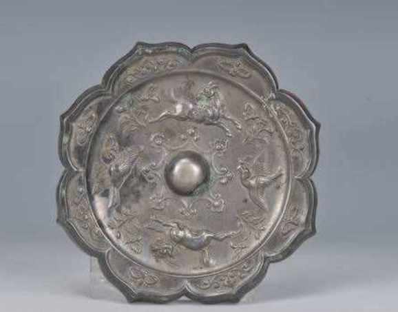 唐朝流行的花铜镜，贵族平民都能用_腾讯新闻