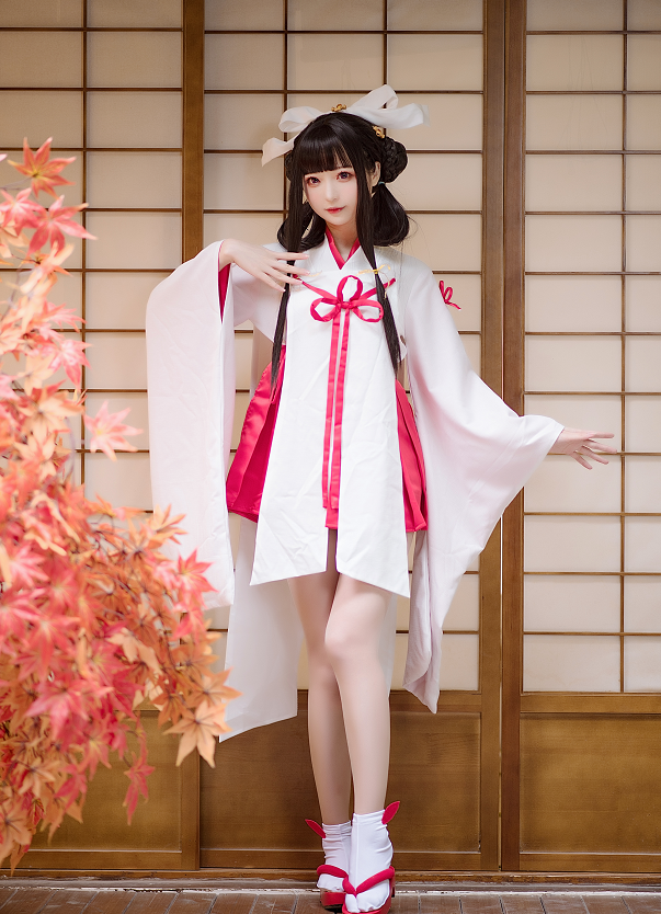 史上最美的千姬cos,28岁的年龄8岁的脸,吃长生不老药了?