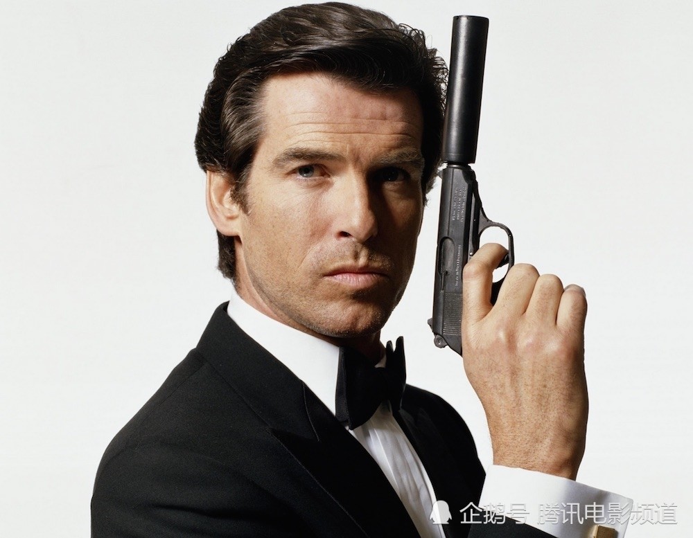 如今,007系列电影的制作人芭芭拉·布洛柯里和迈克尔·g·威尔逊明确