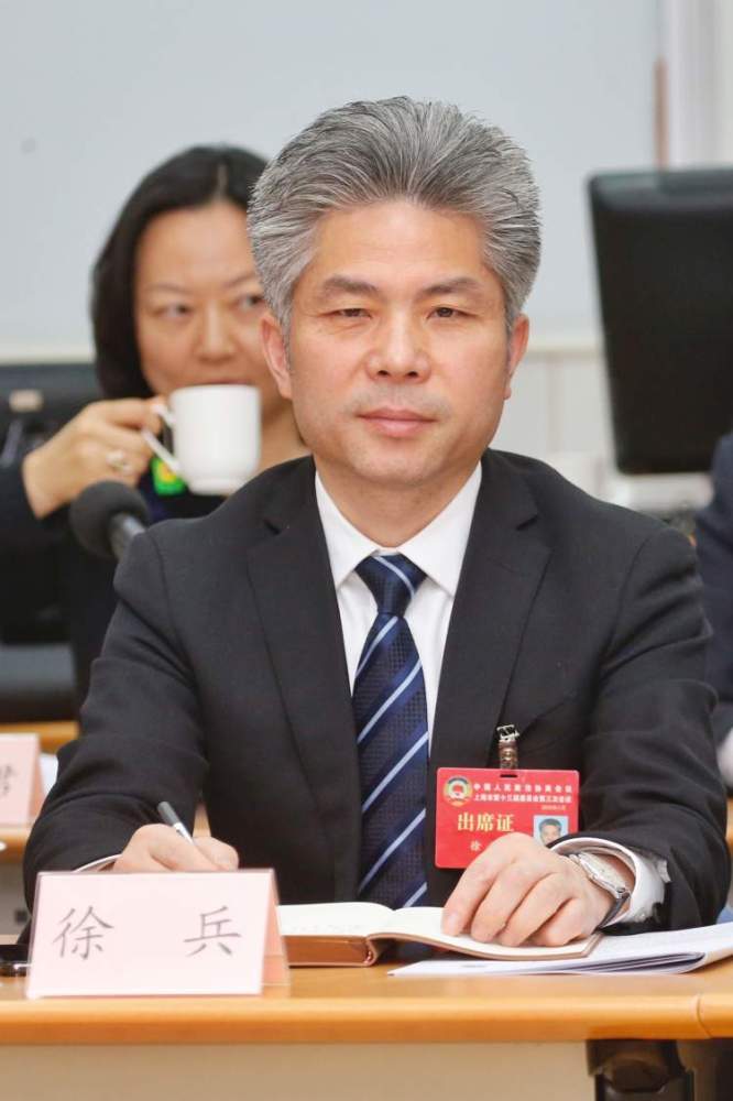 "上海市政协委员,上海金福养老院董事长徐兵长期以来从事养老行业