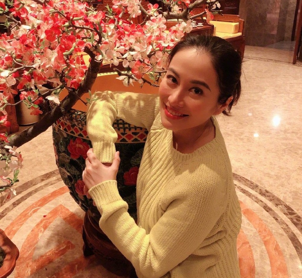 比如叶璇,在小默前女友发送文章以后,有许多提醒叶璇注意一下,叶璇