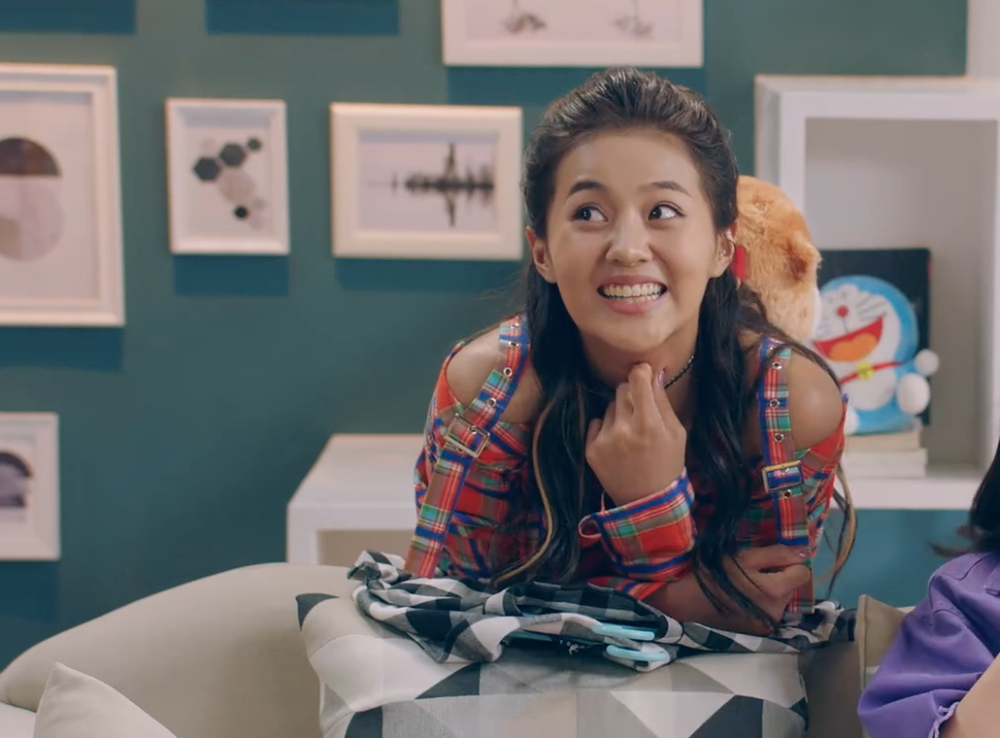 爱情公寓5咖喱酱自称是校花本以为是玩笑看到大学照片后我信了