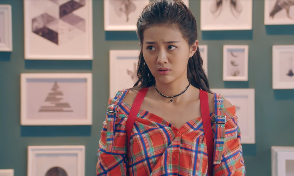 爱情公寓5咖喱酱自称是校花本以为是玩笑看到大学照片后我信了