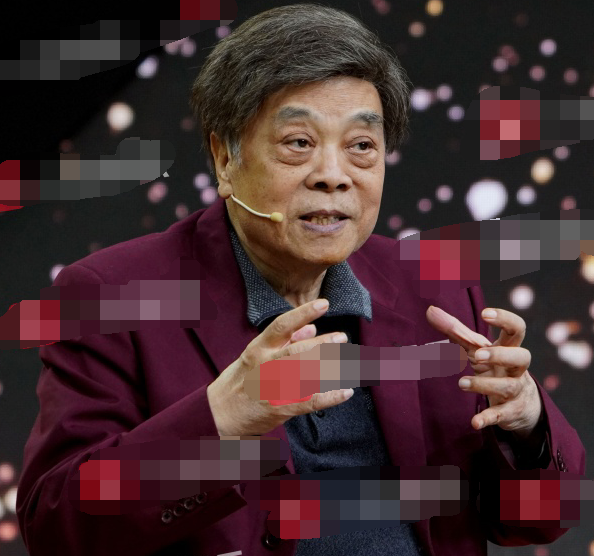 赵忠祥最后一次录访谈节目,记者曝他生前插满管子,多次呼喊后点头