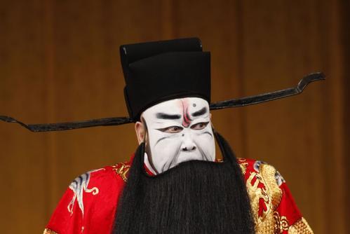 曹操乱世之枭雄一个奸字打成了大白脸生活中如何