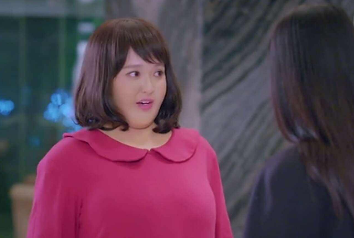 演过"胖妞"的4位明星,关晓彤,娜扎靠化妆,而她是真的吃胖了