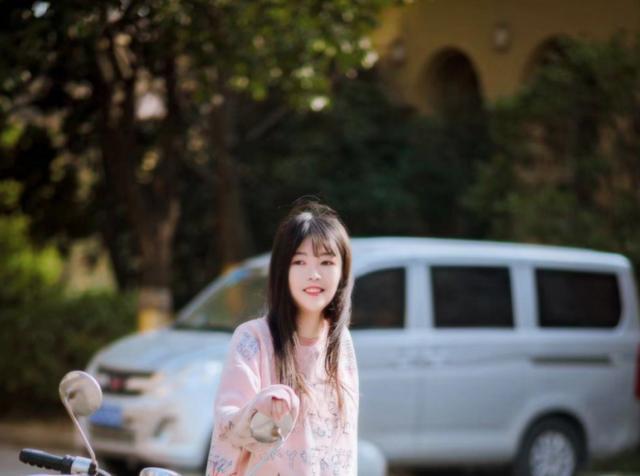 王者荣耀草莓冲星失败奉上自拍照片网友要用显微镜欣赏