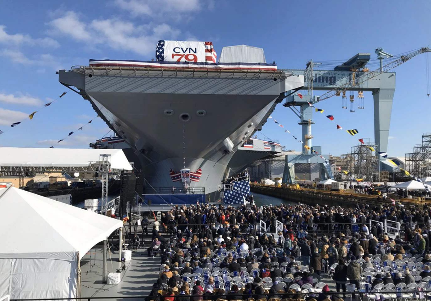 例如,美國海軍近年來以美國曆屆總統的名字來命名航空母艦,並用歷史