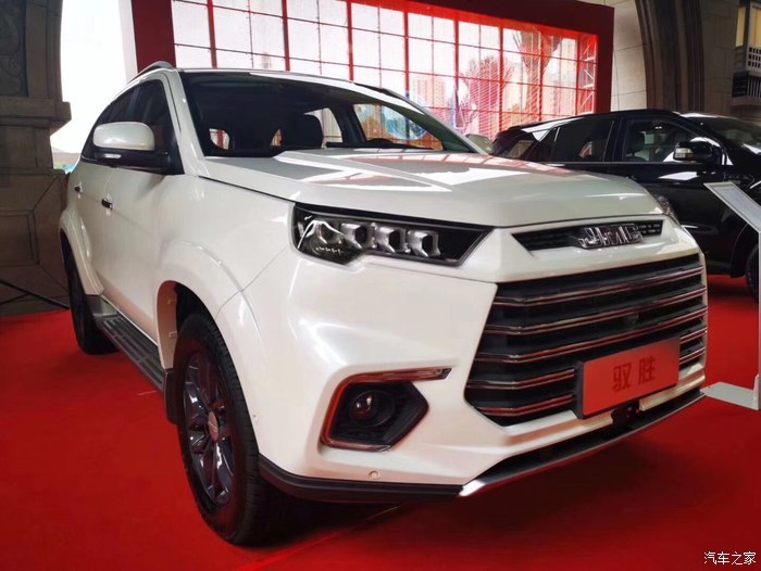 颜值提升/动力升级/内饰更豪华,新款江铃驭胜s350实车到店