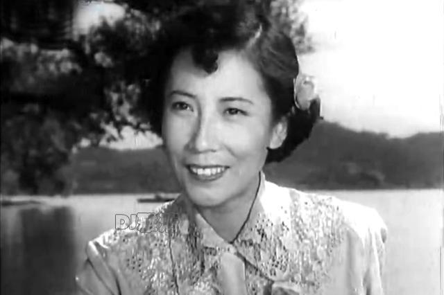 老照片欣赏，57位美女明星，闪亮在50年代老电影中，那时他们真年轻_腾讯新闻