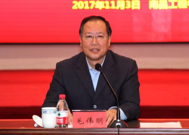 中央候补委员联动调职常务副省长掌管万亿央企