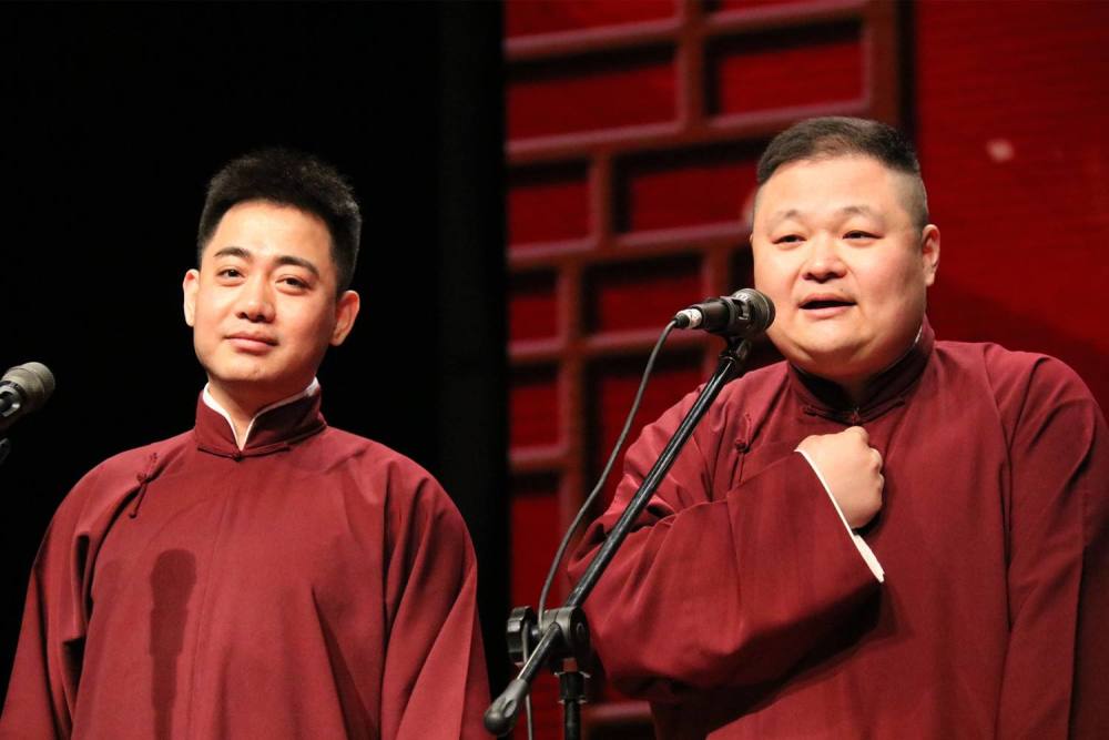 郭德纲|德云社团综人选惹争议，颜值低的队长全落选，郭德纲现在只看脸？