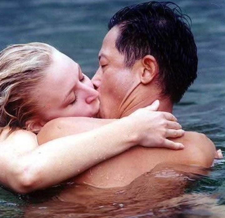 抛弃徐帆,许晴,最后娶了兰博基尼"霸道"总裁,今11岁儿子帅到掉渣!