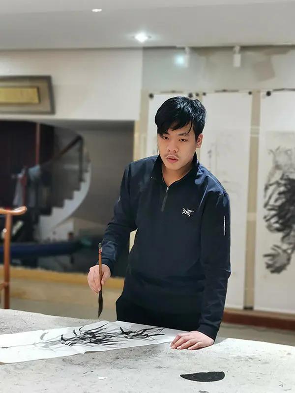 杨文箐新篁破土节节高