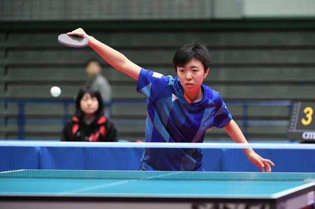 这个14岁日本小将酷似张怡宁伊藤美诚四局赢她进四强 腾讯新闻