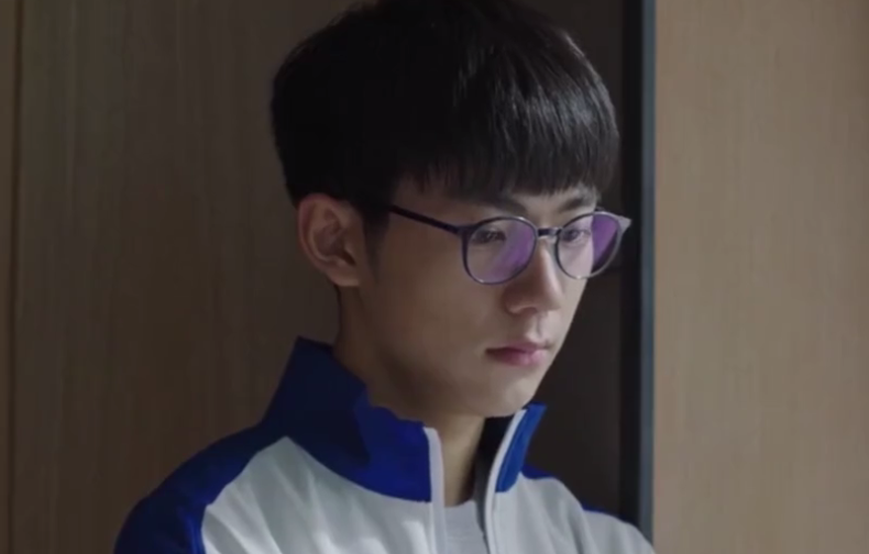 小欢喜大结局:磊儿女友身份曝光!方猴彻底傻眼,英子惊出表情包