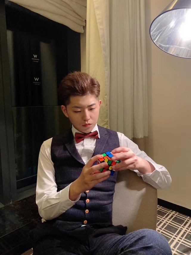 虎牙星盛典:怀念斩获新势力季军,新造型太帅气,粉丝直呼认不出!