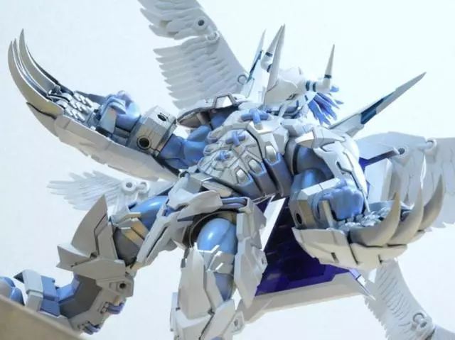 模玩控慈悲形态涂装数码宝贝战斗暴龙兽