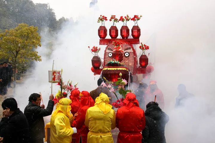 东阳这个村曾诞生全世界最长的龙灯鼠年龙灯桥数已定达到