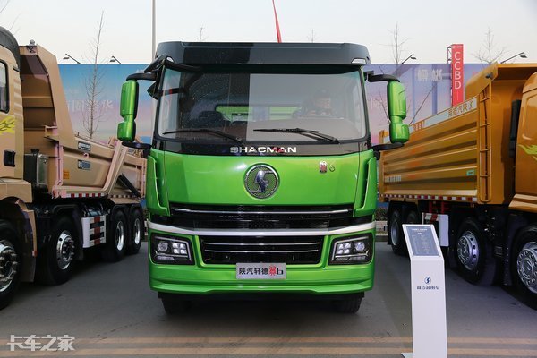 全新外观继承家族基因轩德6系产品在陕汽商用车产品谱系中有着不可或