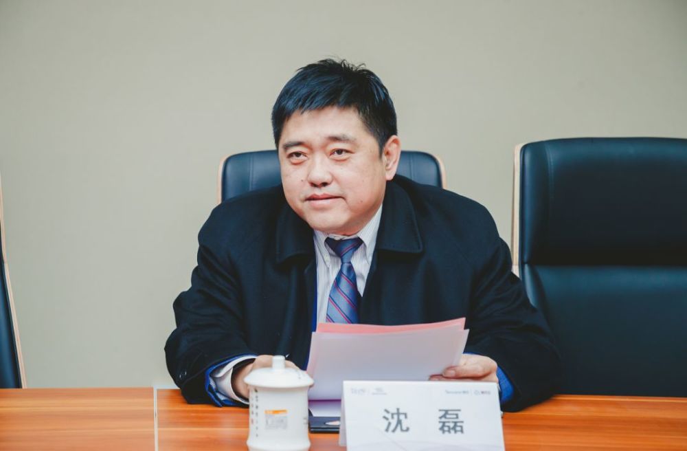 相城区委常委,开发区党工委副书记,管委会副主任沈磊对腾讯微瓴的正式