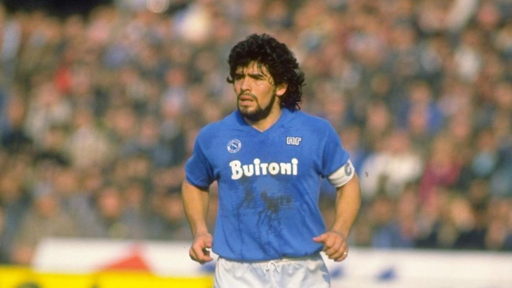 在意甲球迷眼中,马拉多纳更像那不勒斯人,该城市有他命名的街道