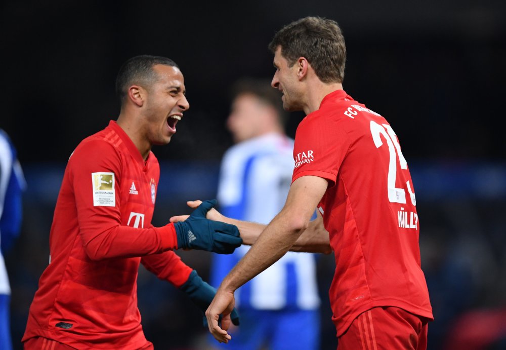 德甲-拜仁4-0赫塔4连胜距榜首4分 穆勒传射莱万第20球