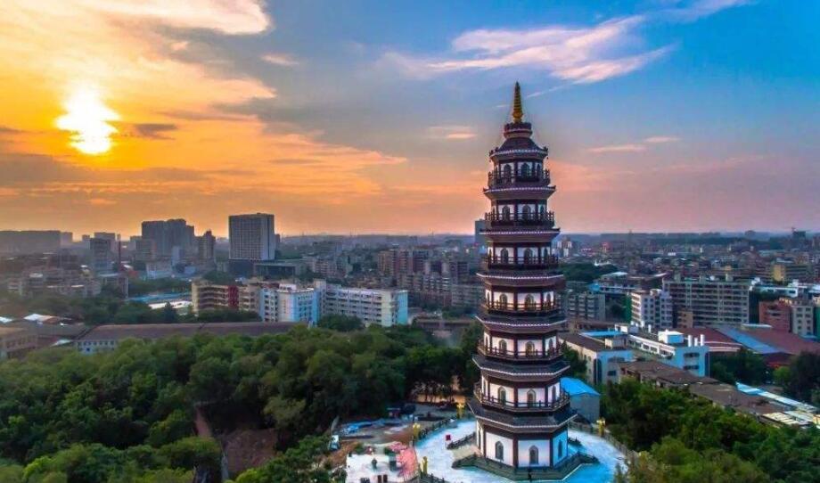 广东各市经济排名_2020年上半年广东各市GDP排名,有的增长14%,有的下跌(2)