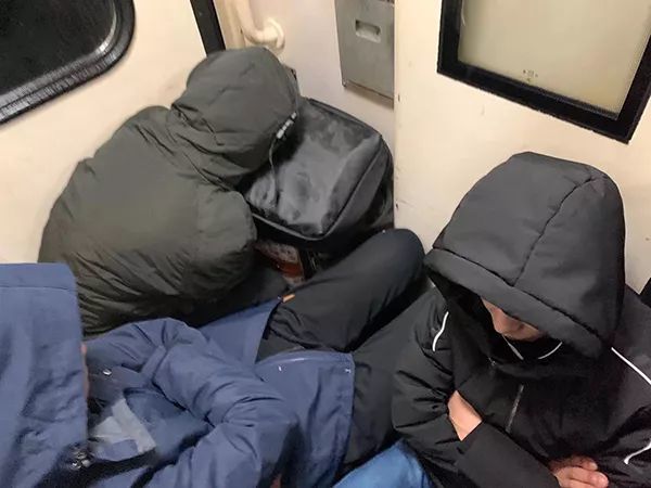 春运天路之旅：沪萨列车Z164上的47小时_腾讯新闻