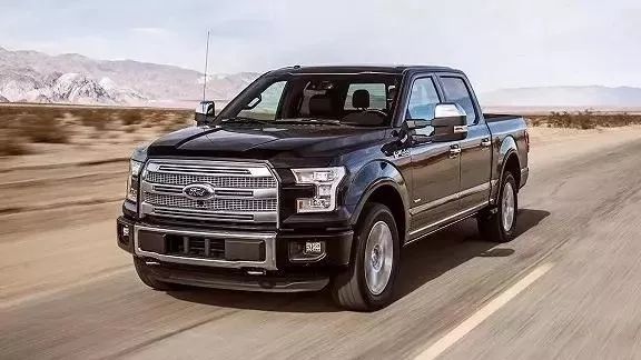 别克gl8四座版来了尺寸比埃尔法还大这次真的是一家独大了