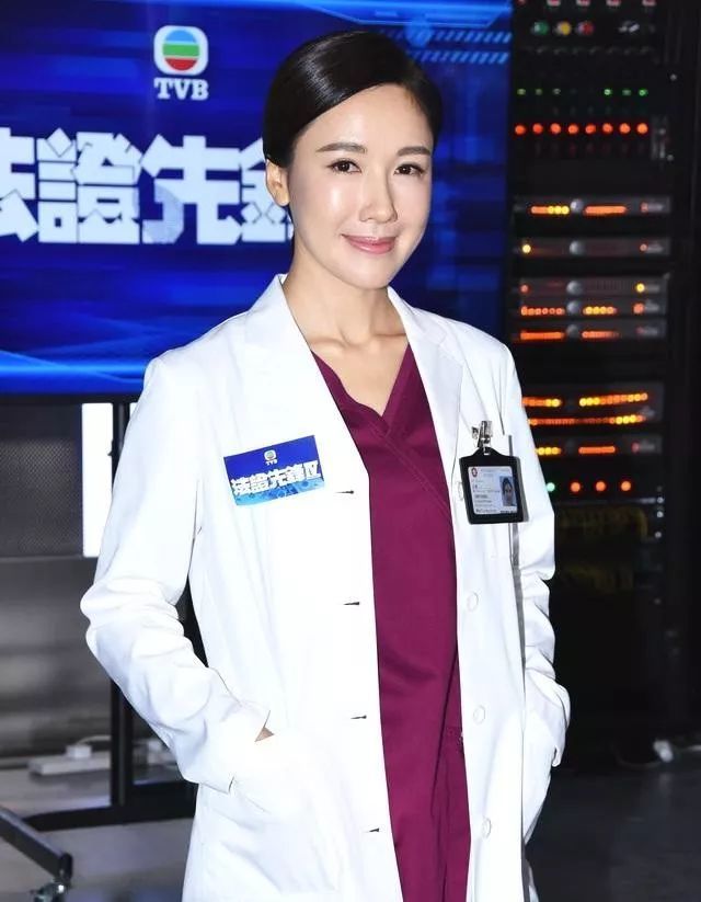 koo到第3部张可颐饰演的女法医,法医角色在《法证先锋》系列中显然是
