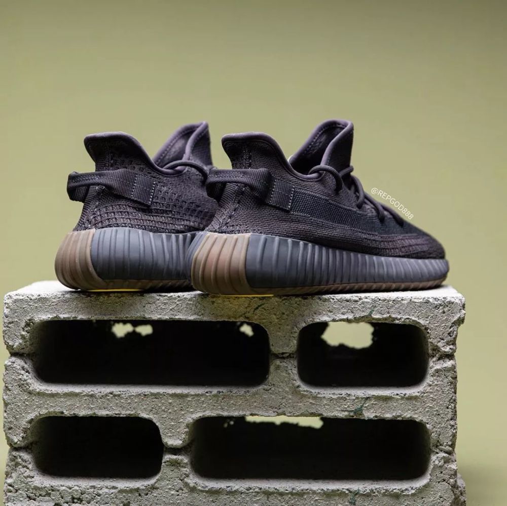 「黑天使」最佳替代品!yeezy 350 v2 新配色上腳搶先看!