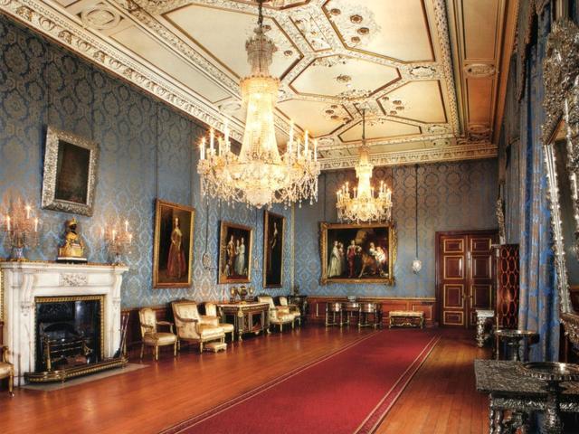 英国城堡却装修成了法式奢华风,是贵族们的精神家园