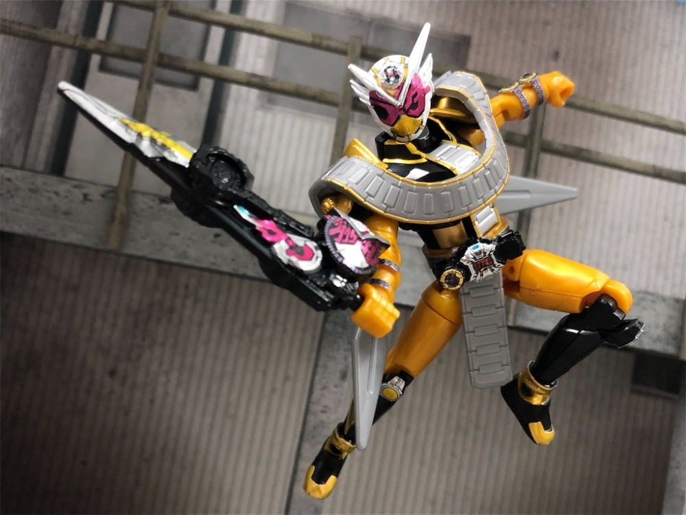 逢魔时王装动来袭,全身可拆卸玩点十足,一群加辰彰显王者风范_腾讯