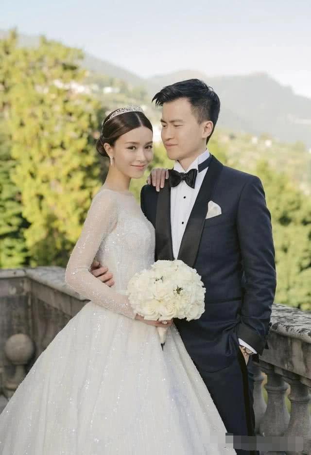 谢霆锋曾对她一见钟情,陈冠希为追她戒了烟,谁看到她能不心动?