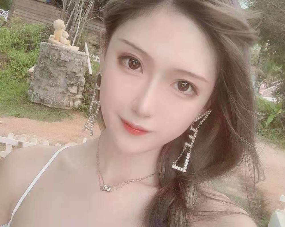 喜欢腐团儿的网友,都知道她除了在直播间cos各种不同