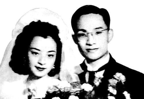 夫妻同甘共苦23年,却不料丈夫移情别恋,
