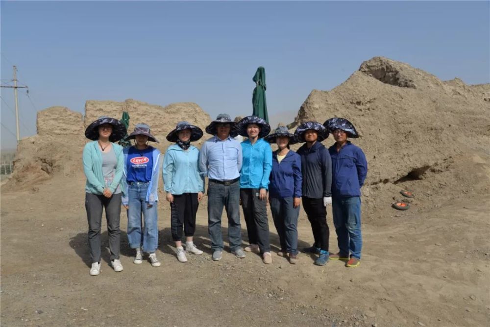 考古队员说不仅如此,这次赴新疆考古过程中,考古队员们还分别在喀什