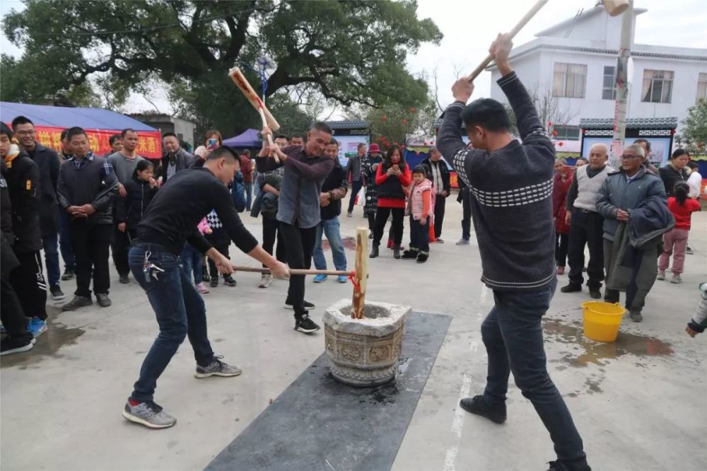 打糍粑迎新年,栗木镇常家村洋溢着浓浓的年味