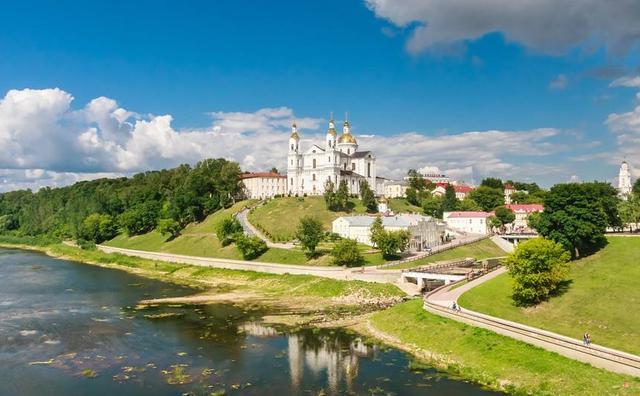 世界免签国家排行_匈牙利护照仍稳居世界第八名(免签183个国家)!(2)