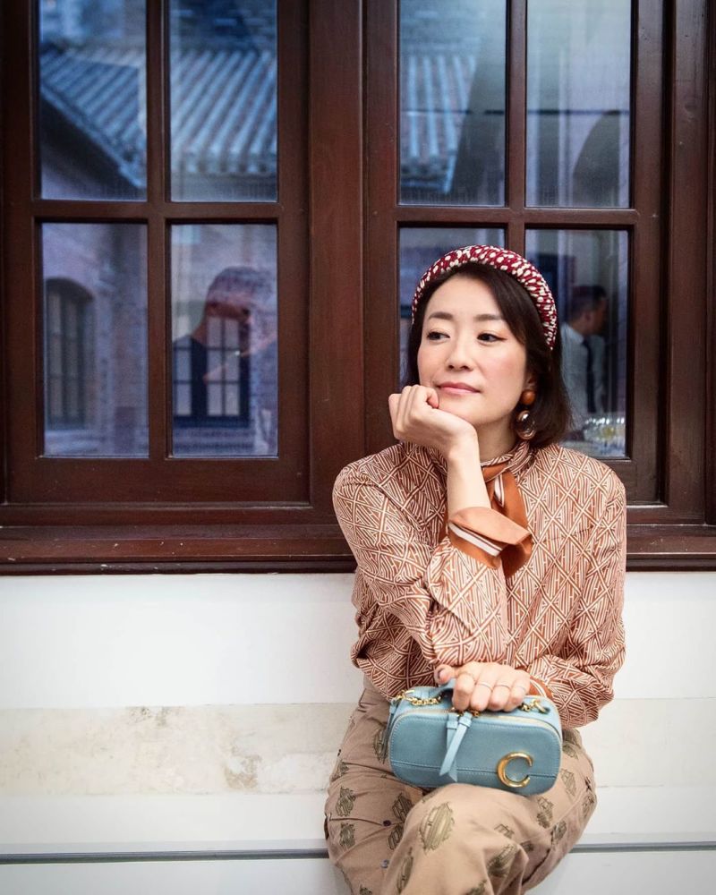 43岁张燊悦贵妇装现身嫁豪门连生4胎身材恢复好曾迷倒谢霆锋