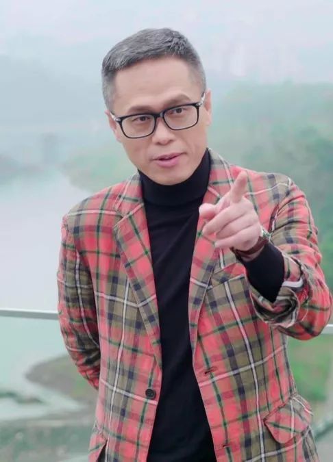 了《冤家遇良缘》中的晖哥和《夜风沉醉》中的王一61靳巾翰出演