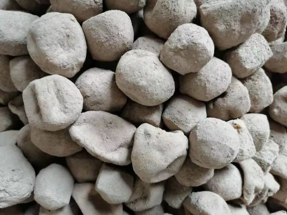 息烽山乡里的灰豆腐果