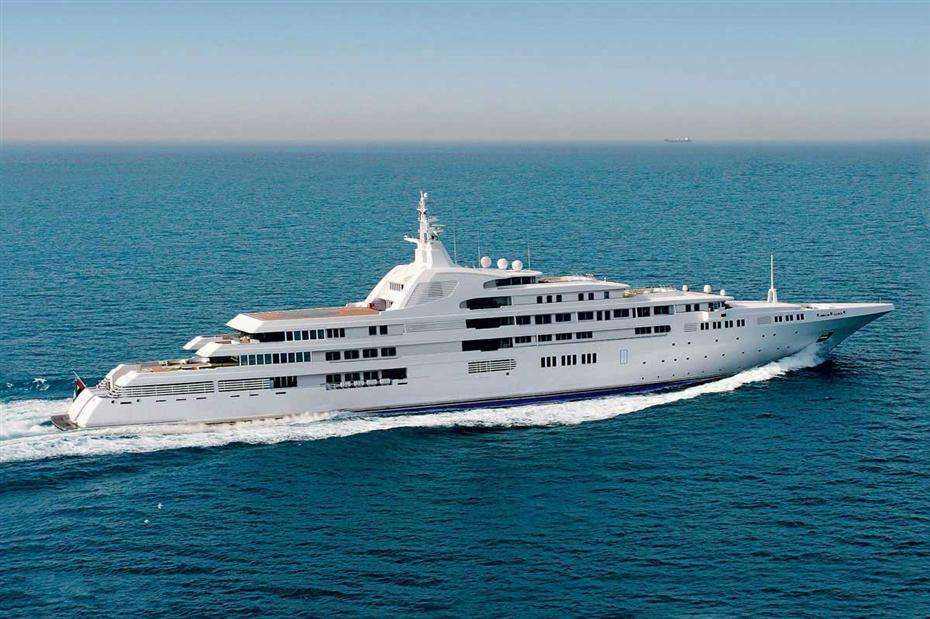 > /p>  p>迪拜超级游艇是了lurssen船厂与blohm  and  voss之间的合资