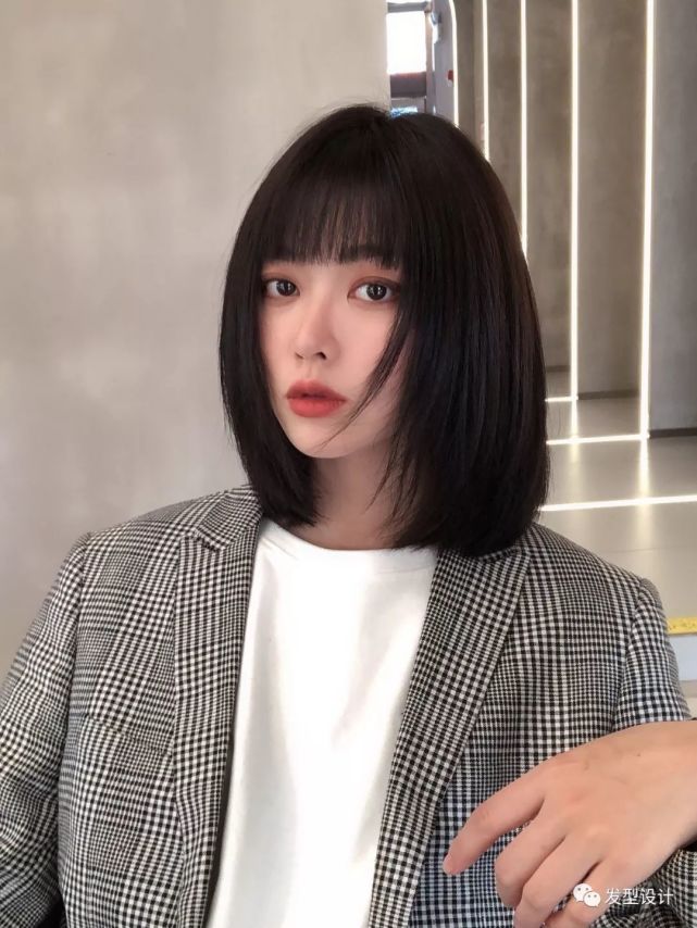 基本都可以驾驭起来,无论是圆脸还是方脸或者国字脸长脸,"初恋头"对